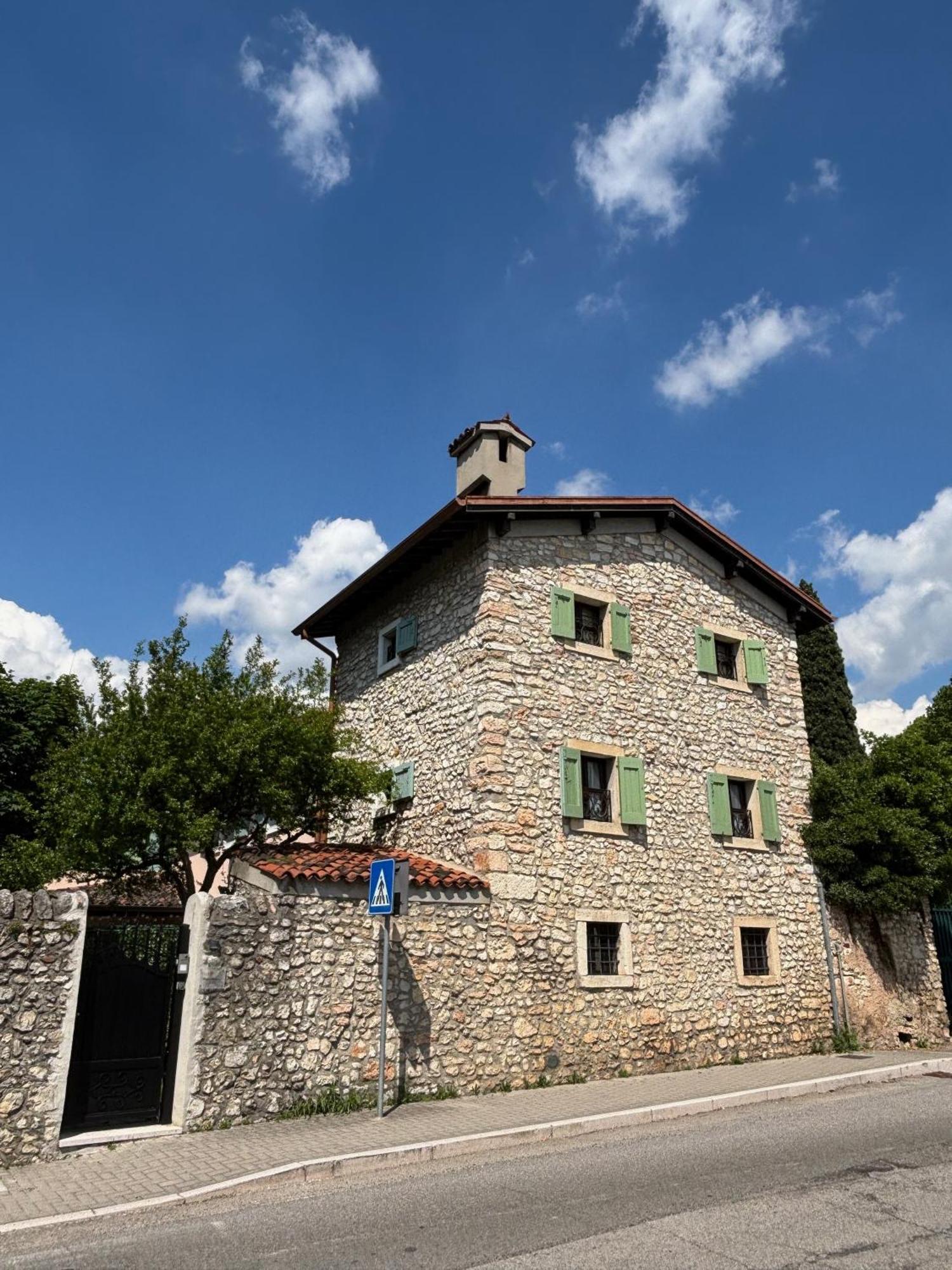 Dimora Del Melograno